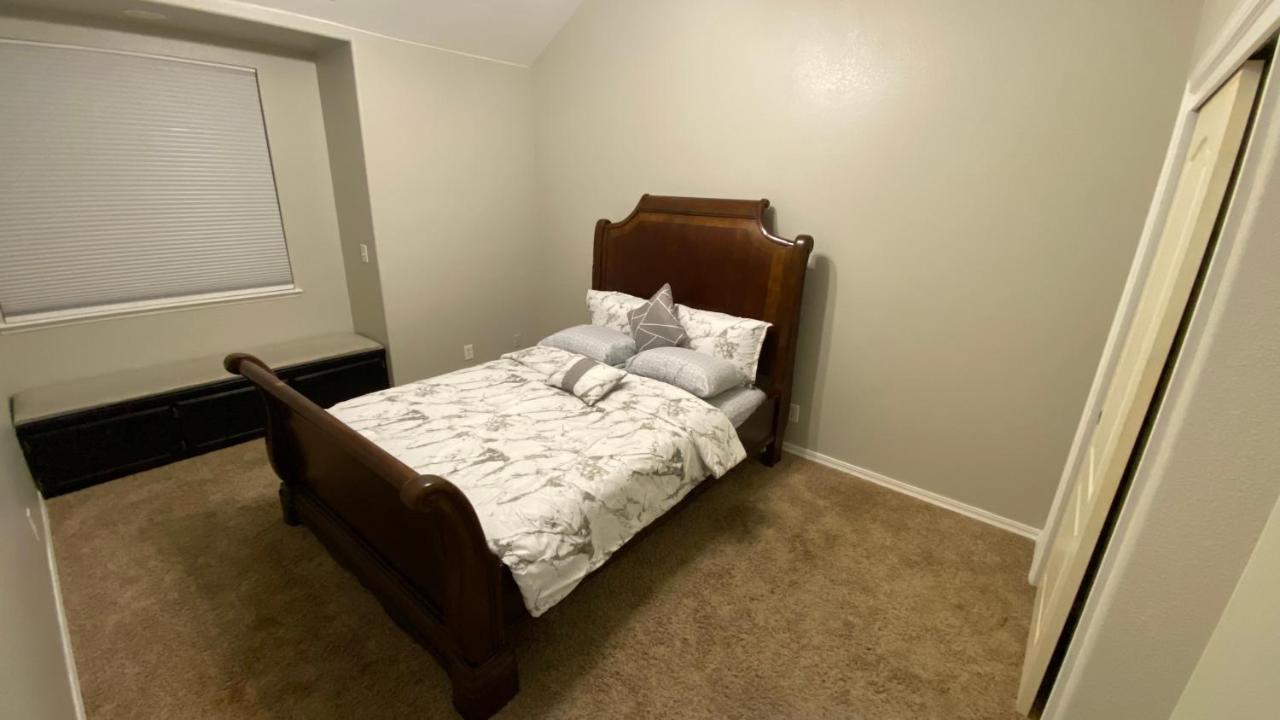 Beautiful Peaceful Desirable Home In Madera Rancho Exteriör bild
